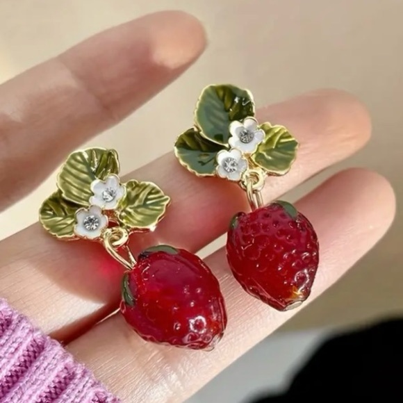 ✨Modcloth Sweet Strawberry Earrings - Picture 6 of 6